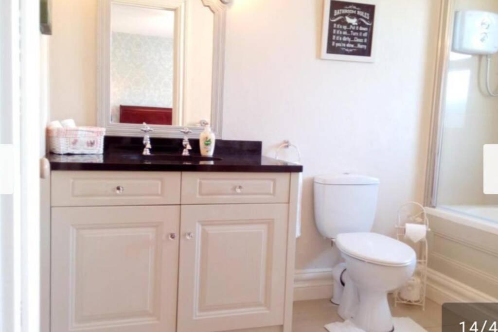 Cliffs View Self Catering @ Limestone Lodge 杜林 外观 照片